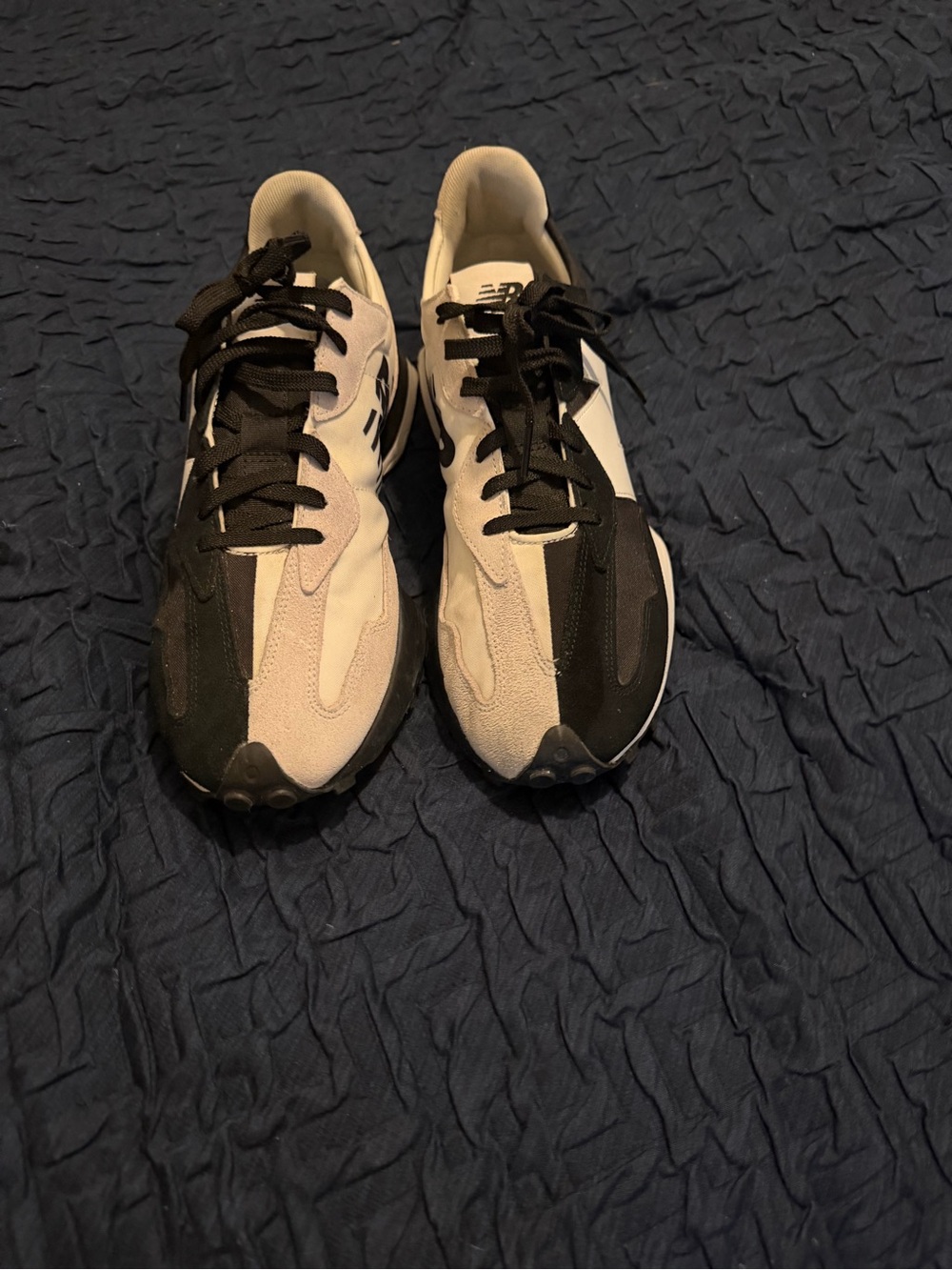 New Balance Men’s Black and Grey Low-Top Sneakers
